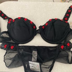 Vintage Victoria’s Secret Bra and matching Panty - NWT